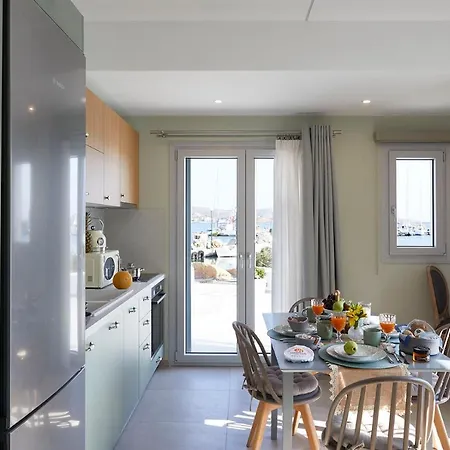 Azura Aqua * Finikas (Syros)