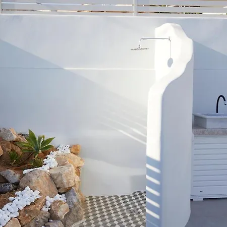 Azura Aqua Apartment *