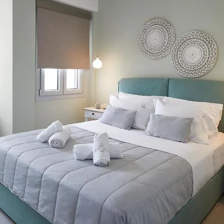Azura Aqua * Finikas (Syros)